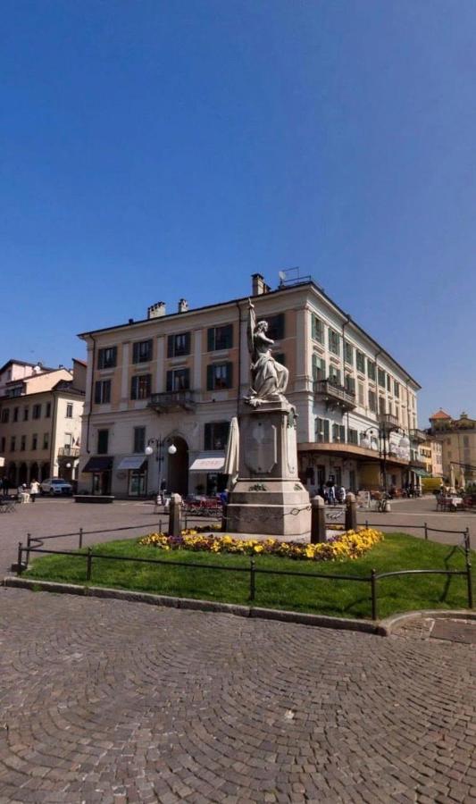 La Maison Du Mira Intra Buitenkant foto